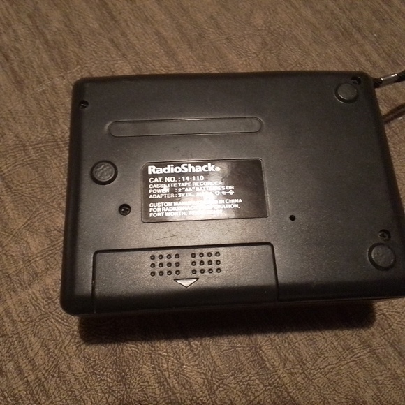 Vintage Radio Shack Cassette Player/ Recorder - Picture 3 of 4